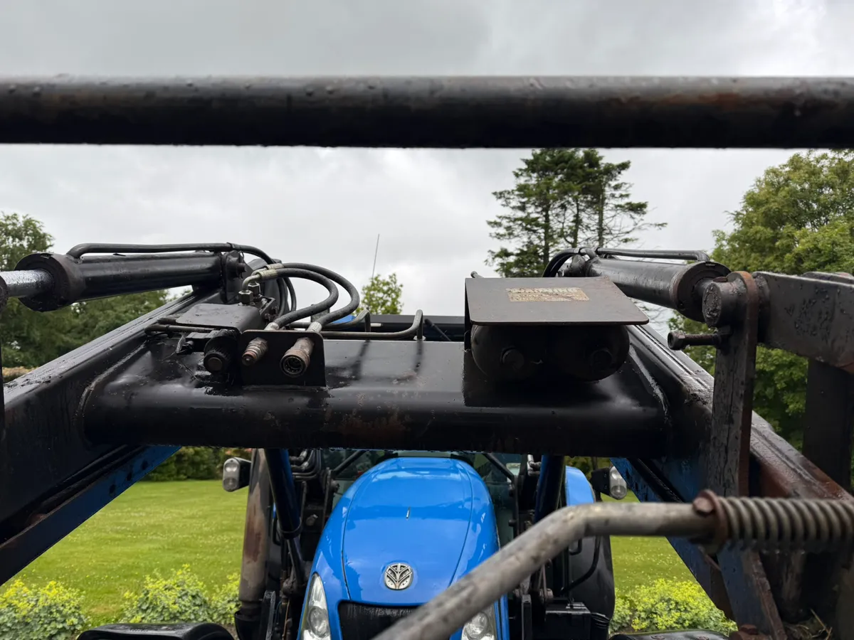 2008 New Holland T6010 Dual Power €29950 No Vat - Image 3
