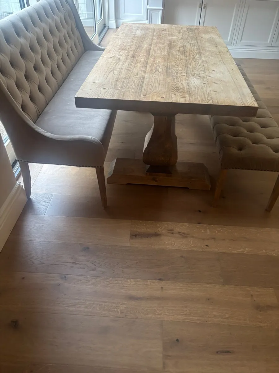 EZ Living Solid Oak Dining Table and chairs - Image 3