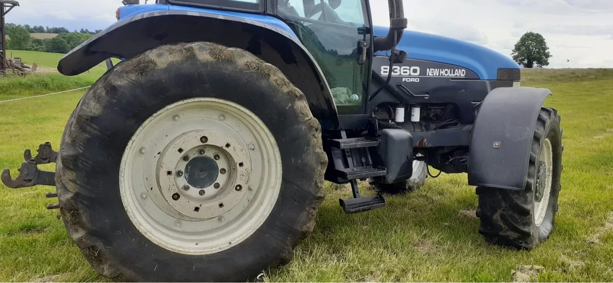 New Holland 8360 - Image 2