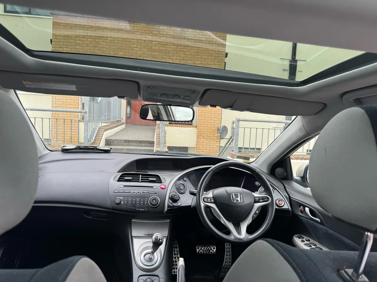 Honda Civic - Image 3