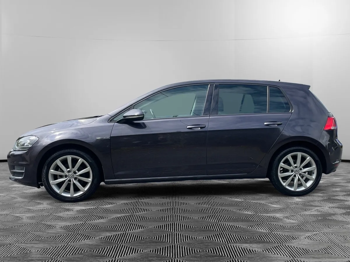 VW Golf - DSG - Lounge - Low KM - Image 2