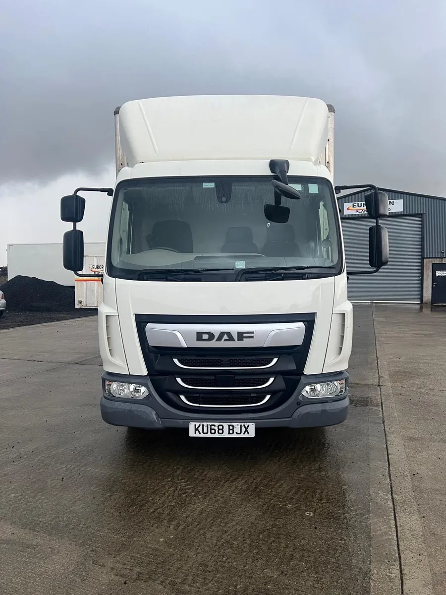 Daf lf box lorry 2018 6speed manual - Image 2