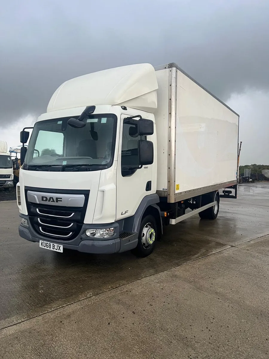 Daf lf box lorry 2018 6speed manual - Image 3