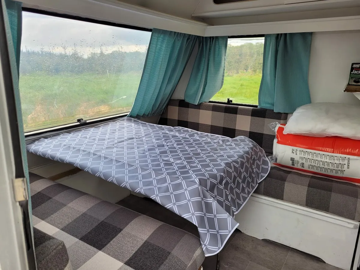 Caravan - Image 3