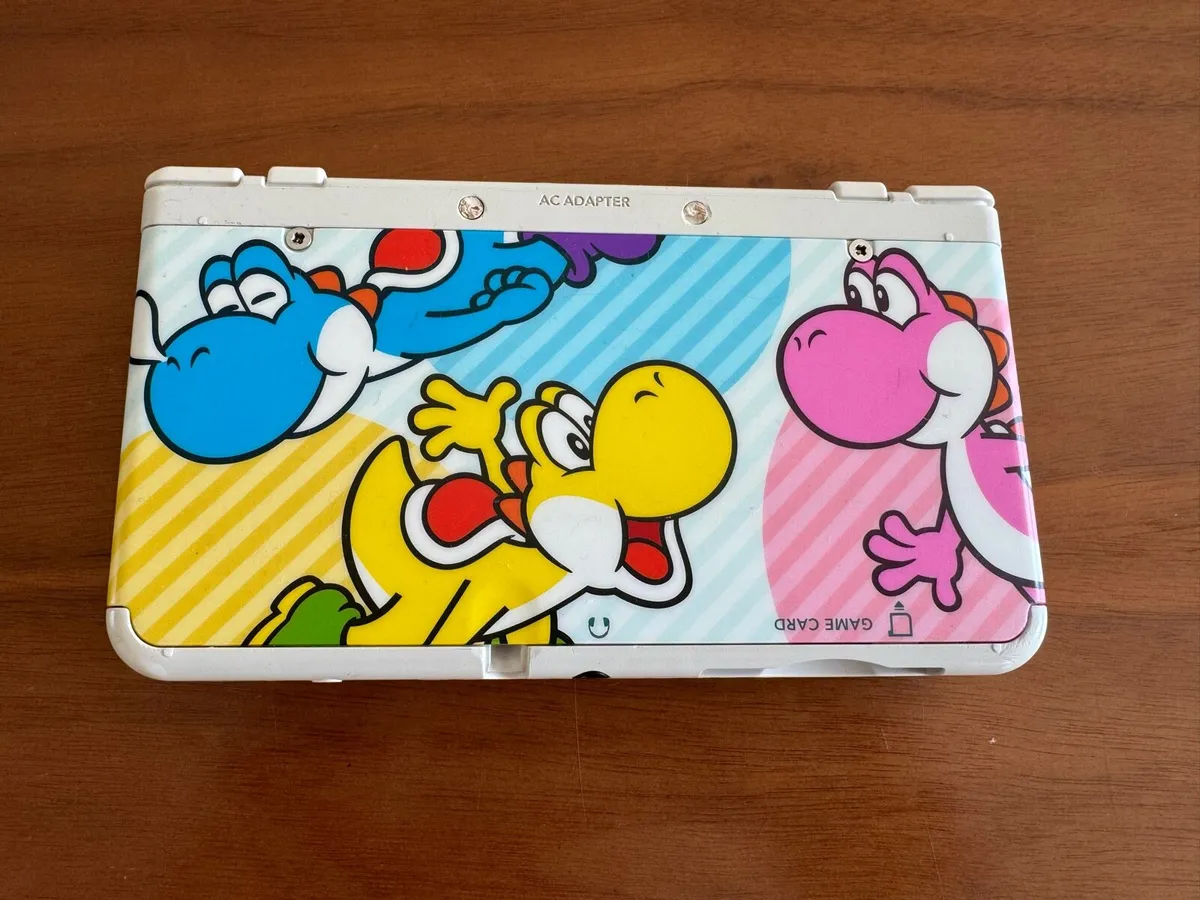 New Nintendo 3DS (Modded) with 64GB SD Card - Image 4