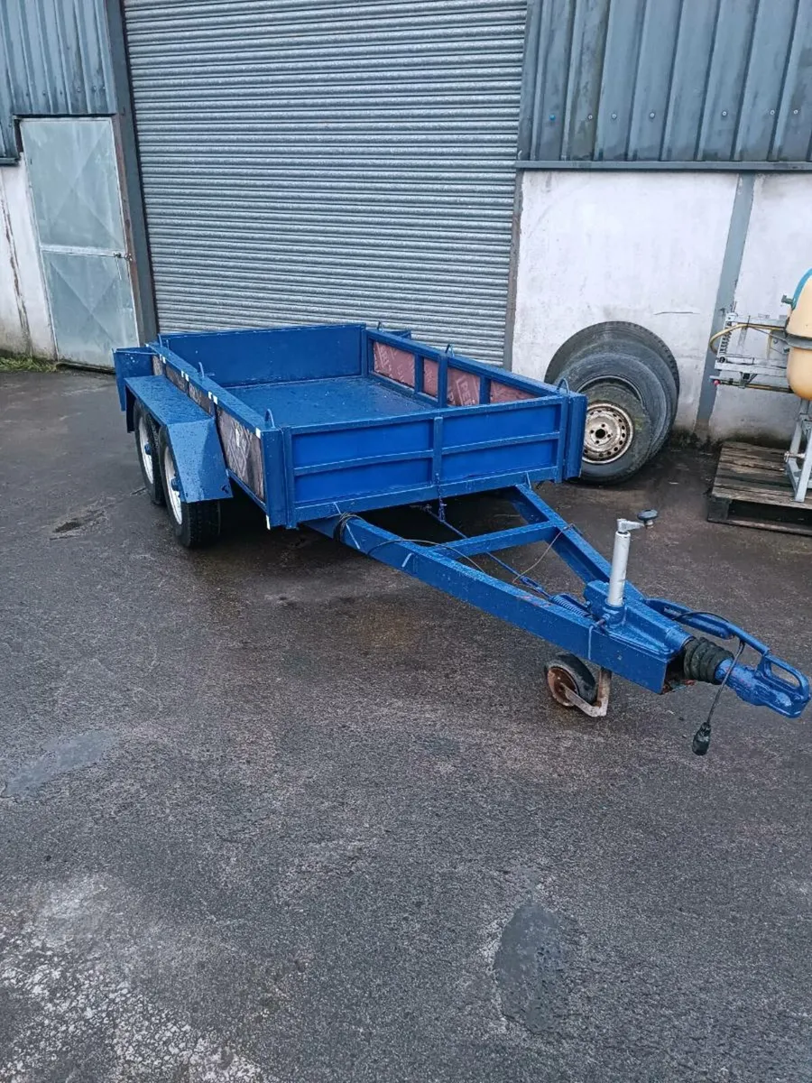 Trailer - Image 1
