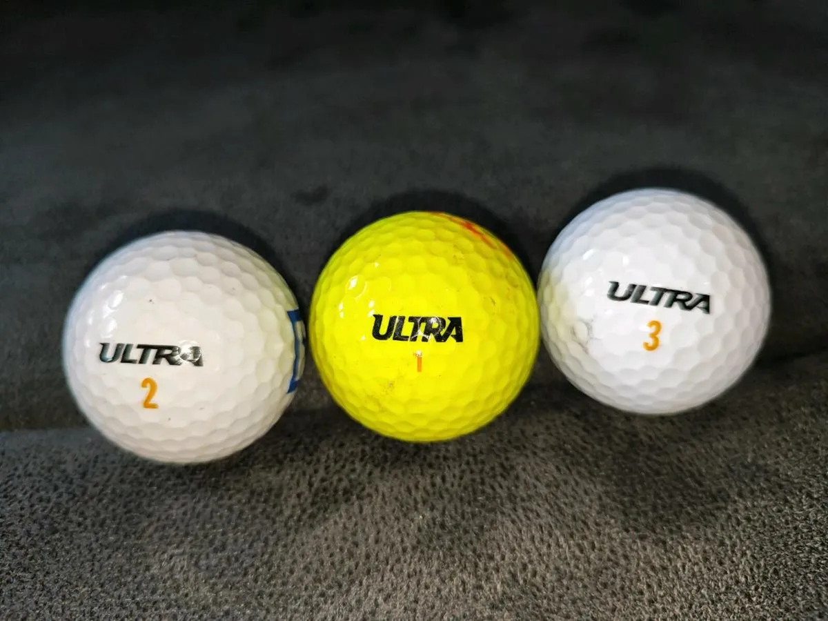 Bargain Mix  - Pack of 35 Golf Balls - Image 3