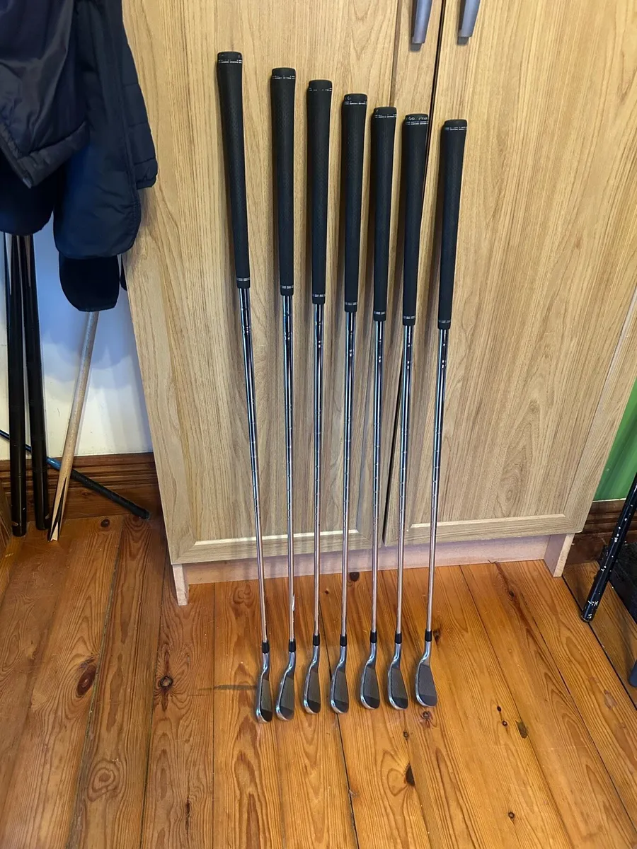 Golf Set - Image 1