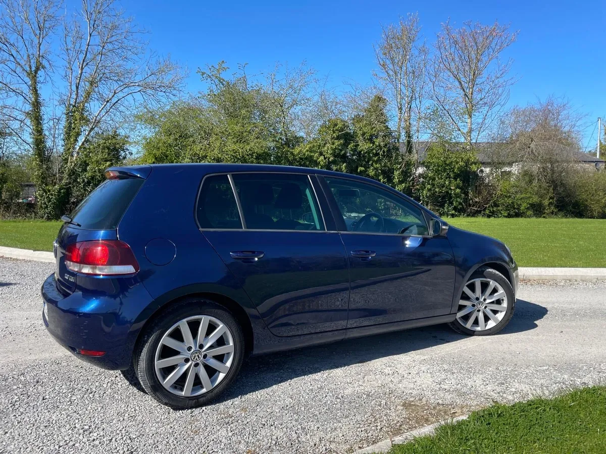 VOLKSWAGEN GOLF 2.0 TDI GT 140PS 5DR - Image 2