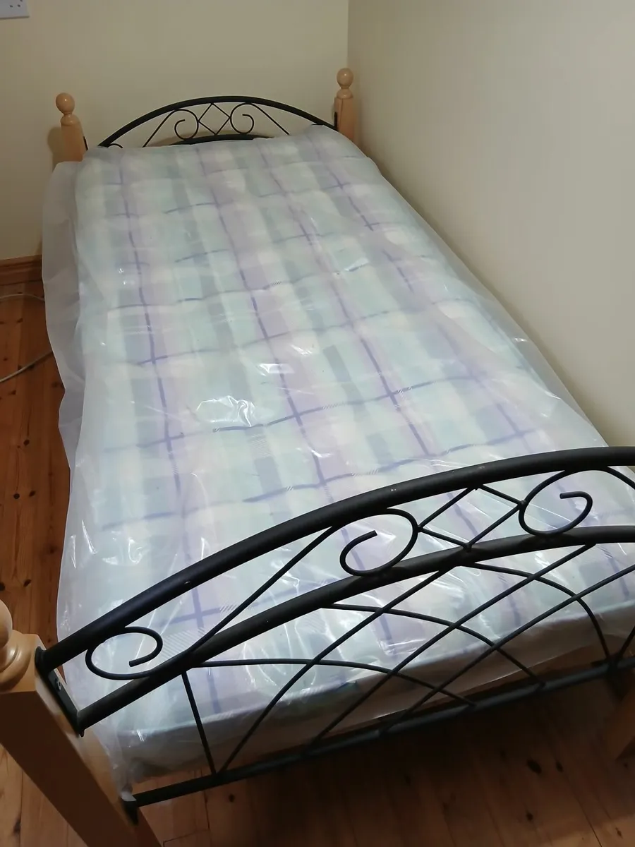 Bed - Image 4
