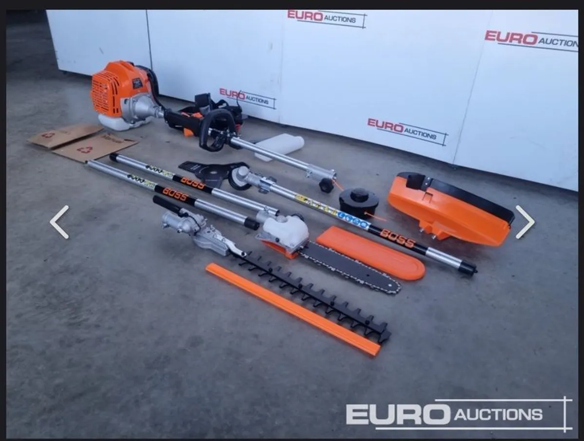 Leafblower chainsaw hedge trimmer and 4 way. Multi tool - Image 1