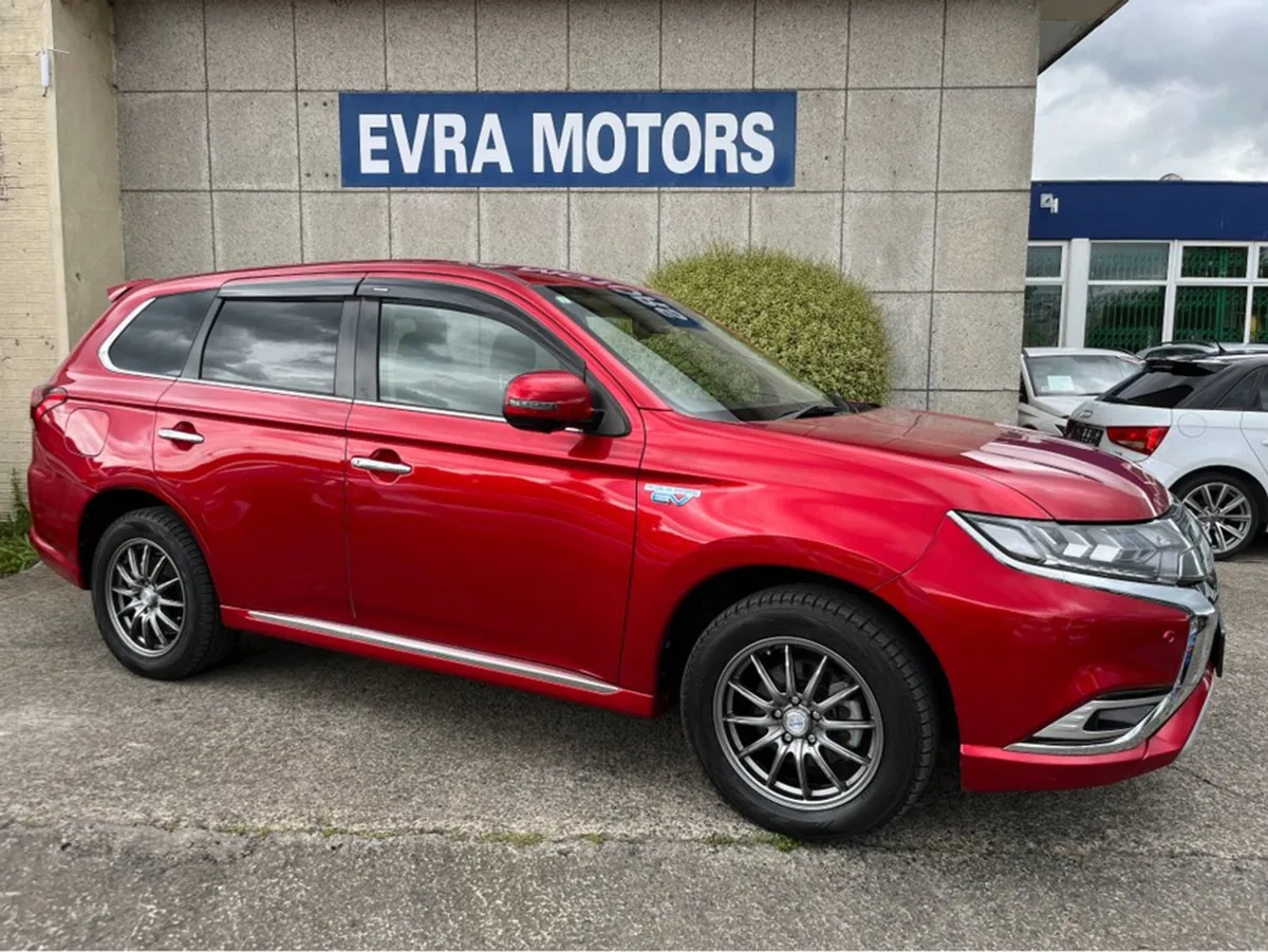 Mitsubishi Outlander Phev Petrol 2.4 Plug-in Hybr - Image 3