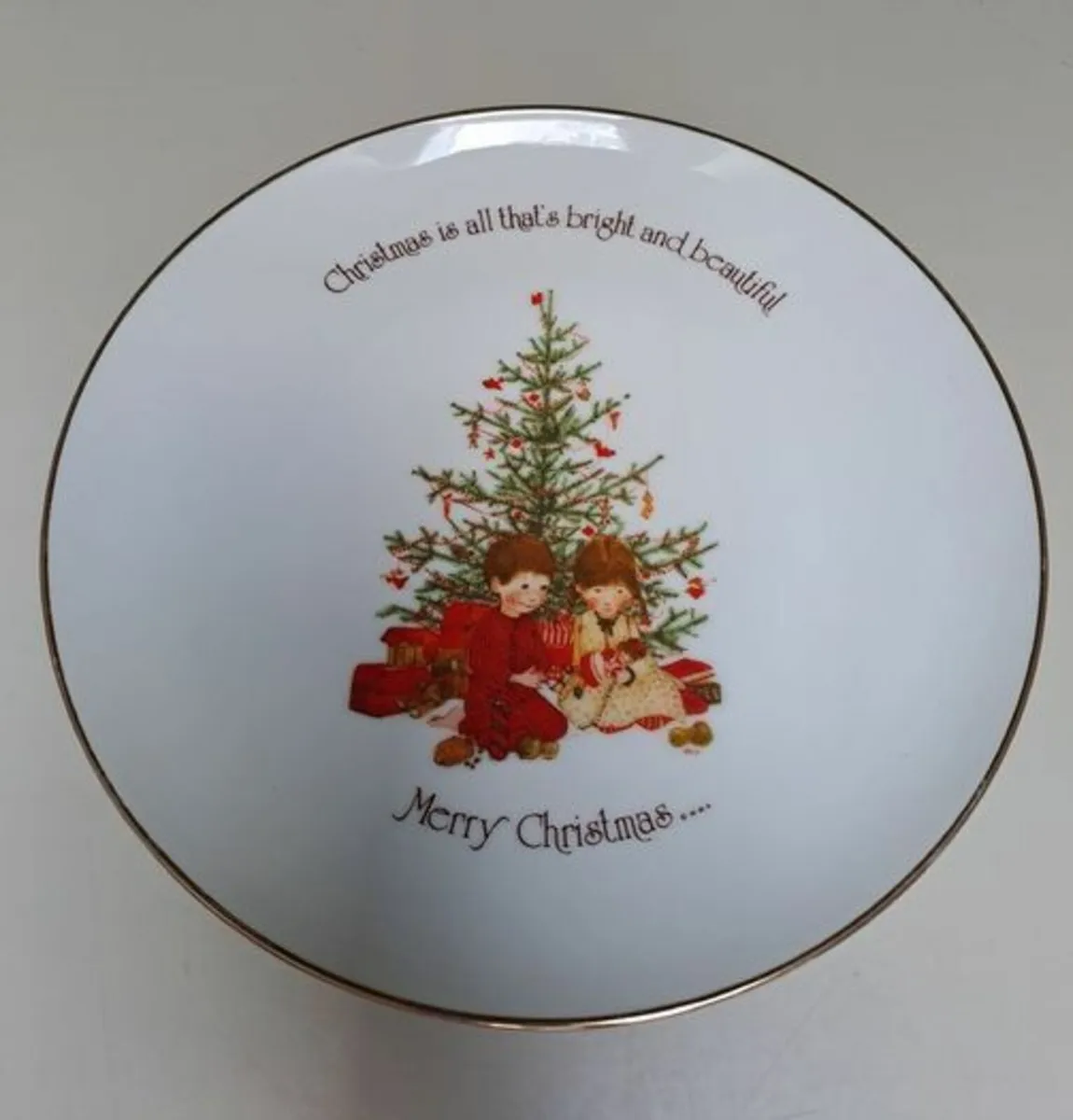 Holly Hobbie Christmas plate - Image 1