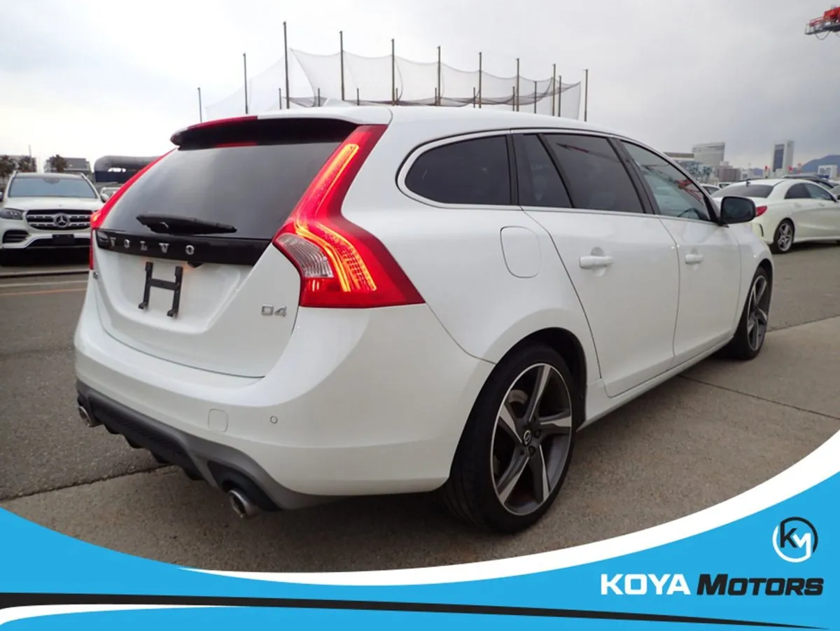 Volvo V60 2.0 D4 R-design Diesel Auto // Full Lea - Image 3