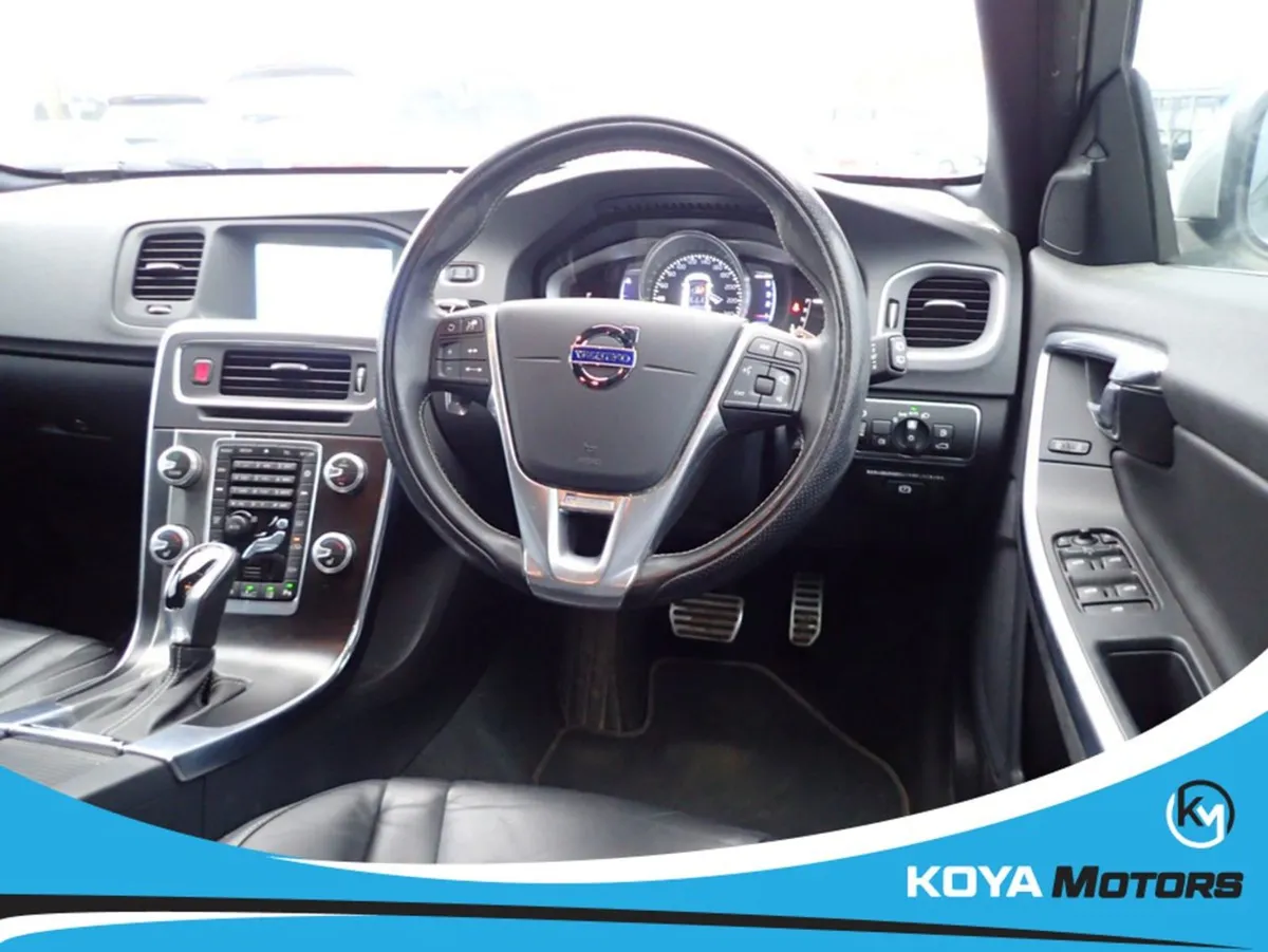 Volvo V60 2.0 D4 R-design Diesel Auto // Full Lea - Image 4