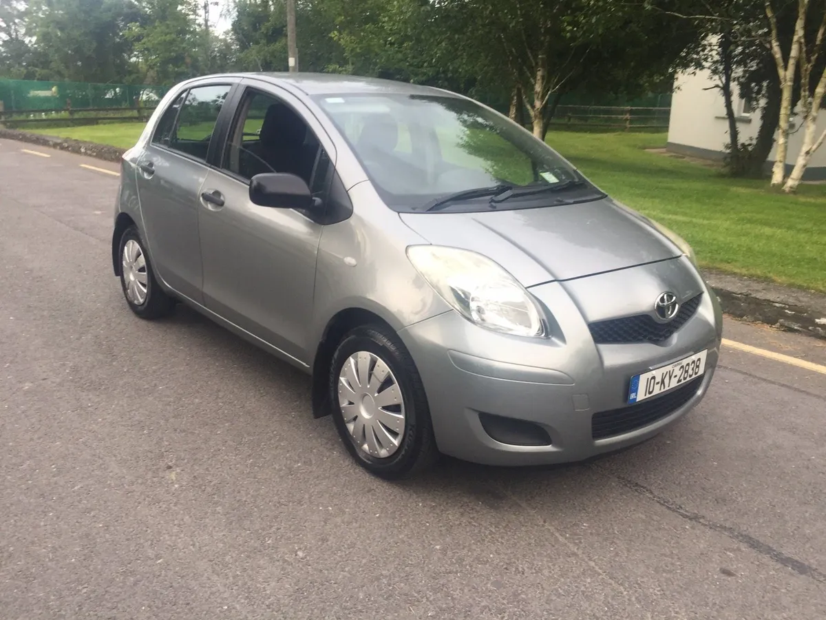 One Lady Owner Low Mileage New Test - Image 4