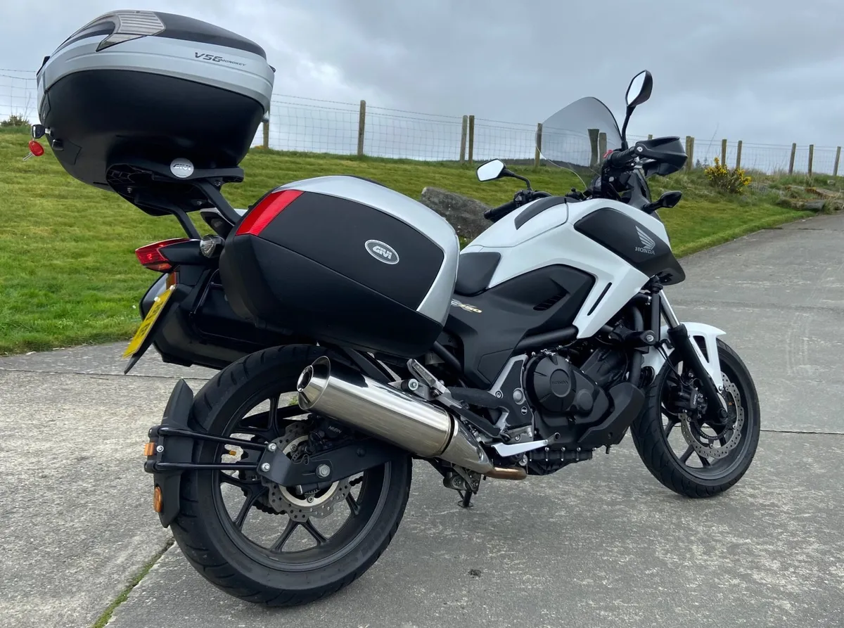 2016 Honda nc 750 x   💥8900 miles💥 - Image 3