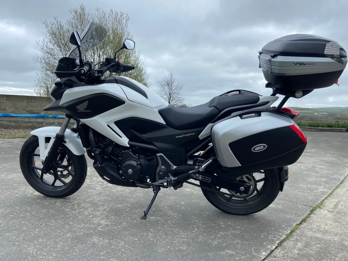 2016 Honda nc 750 x   💥8900 miles💥 - Image 4