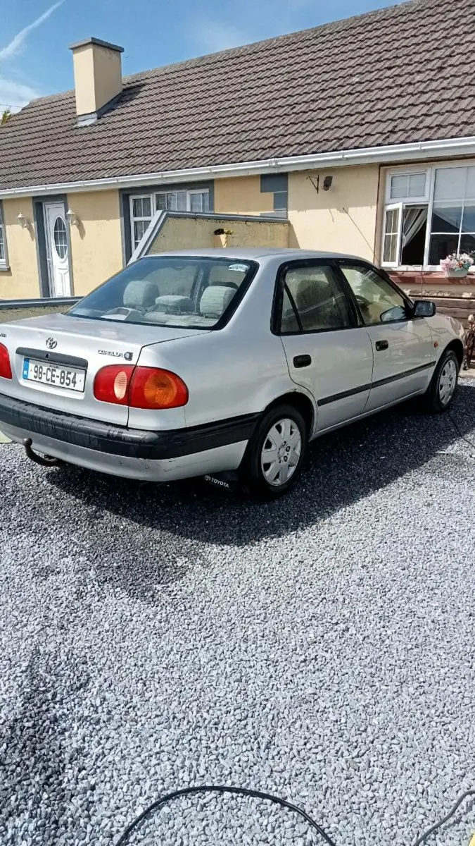 Toyota Corolla 1998 - Image 4