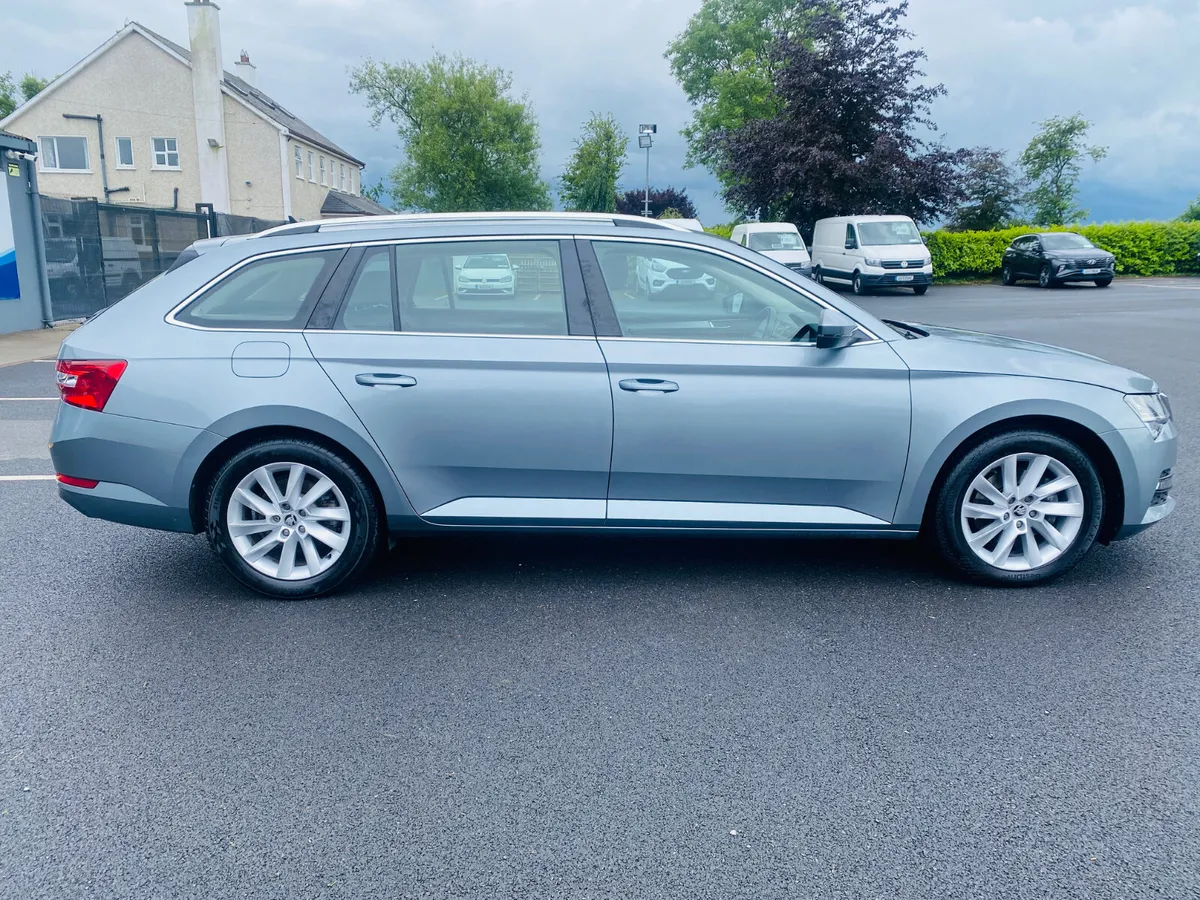 SKODA SUPERB ESTATE AMBITION 2.0 TDI 2021 (211) - Image 4