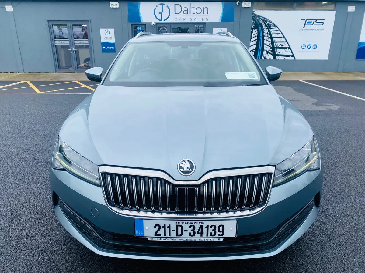 SKODA SUPERB ESTATE AMBITION 2.0 TDI 2021 (211) - Image 2