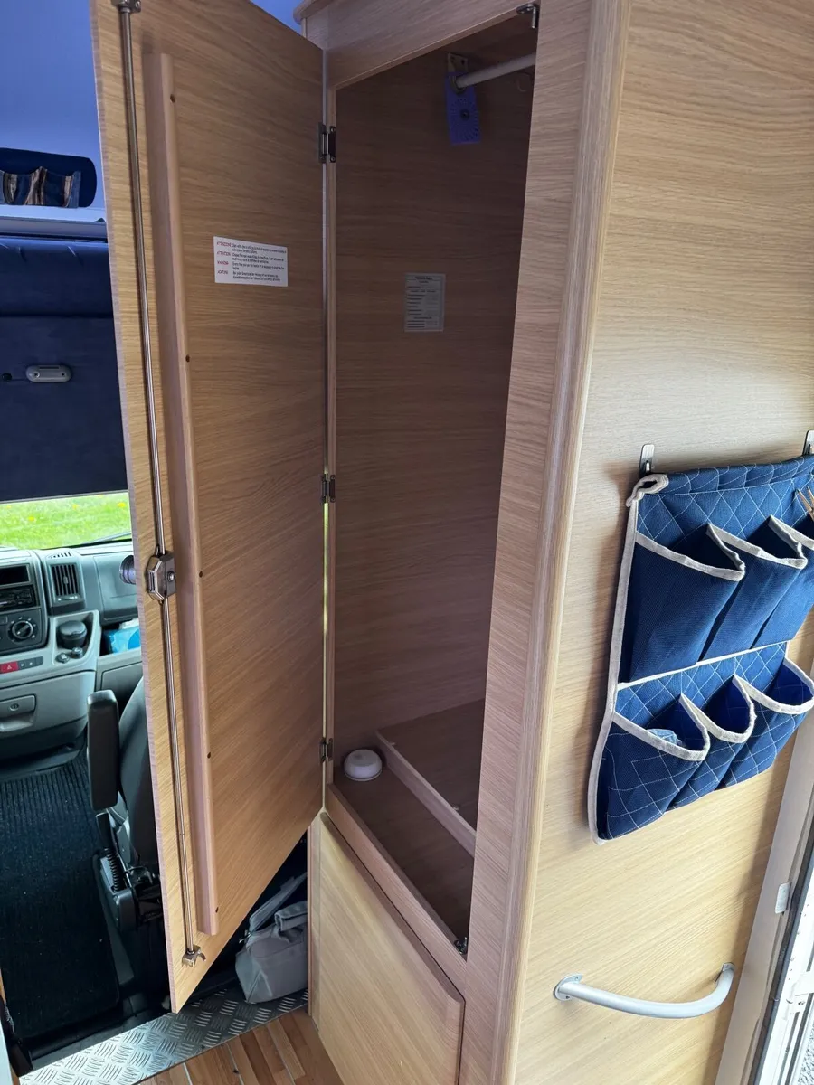 Camper van - Image 3