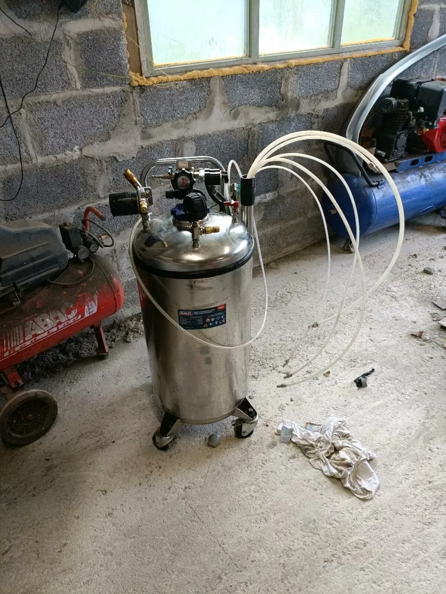 Fuel scavenger/Drain/recovery& petrol compressor - Image 1
