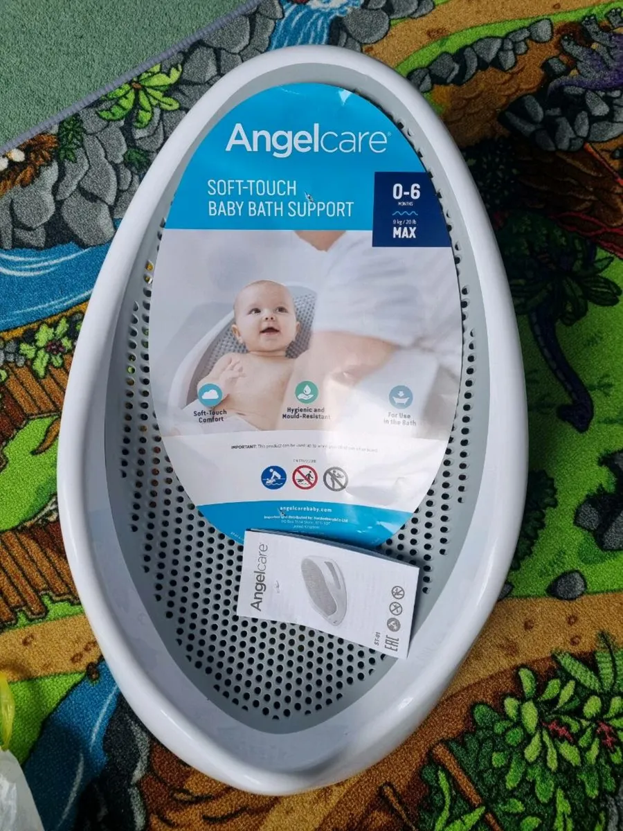 Angle care baby bath seat NEW