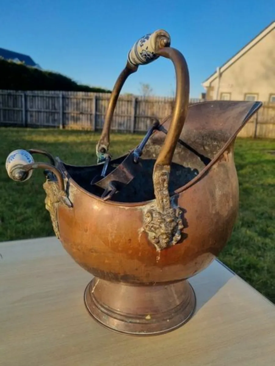 Large Vintage Brass Coal Bucket - Image 3
