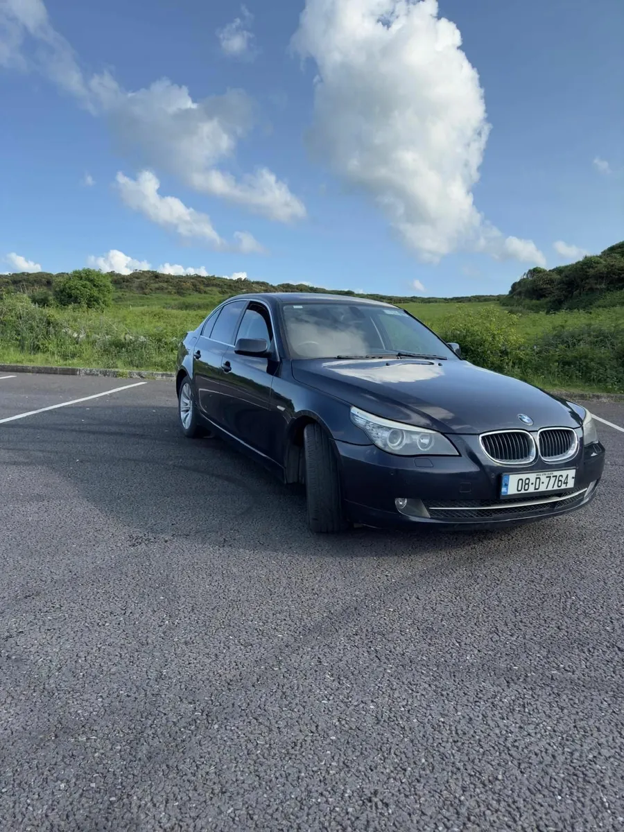 BMW 5-Series 2008 - Image 1