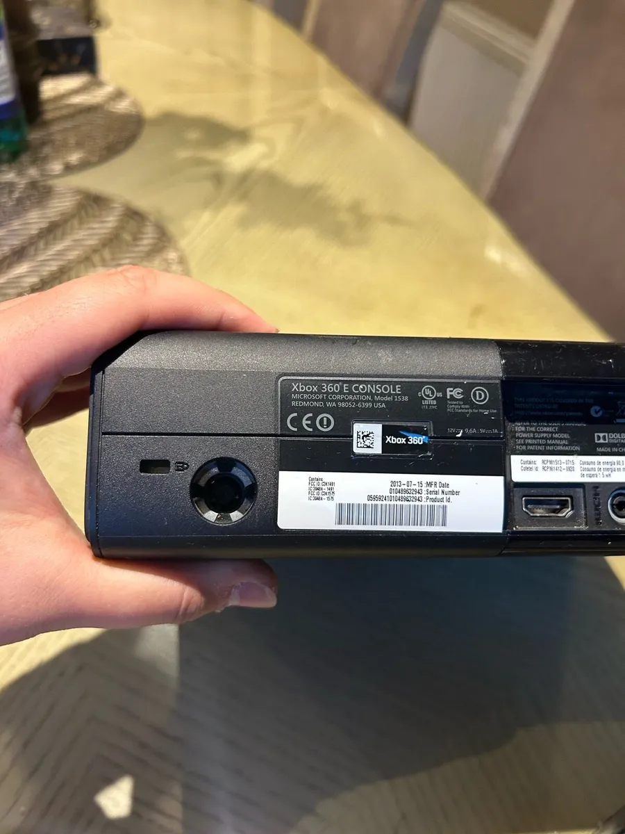 X box 360E - Image 4