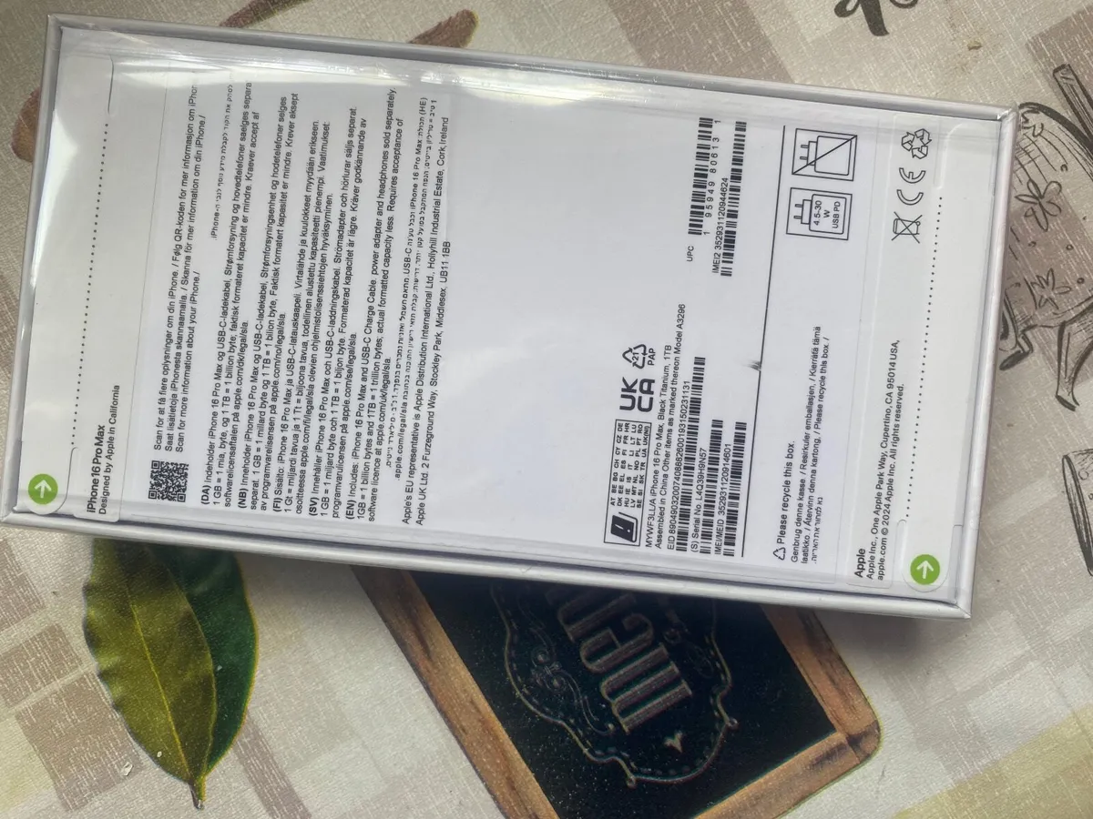 iPhone 16 pro max black - Image 4