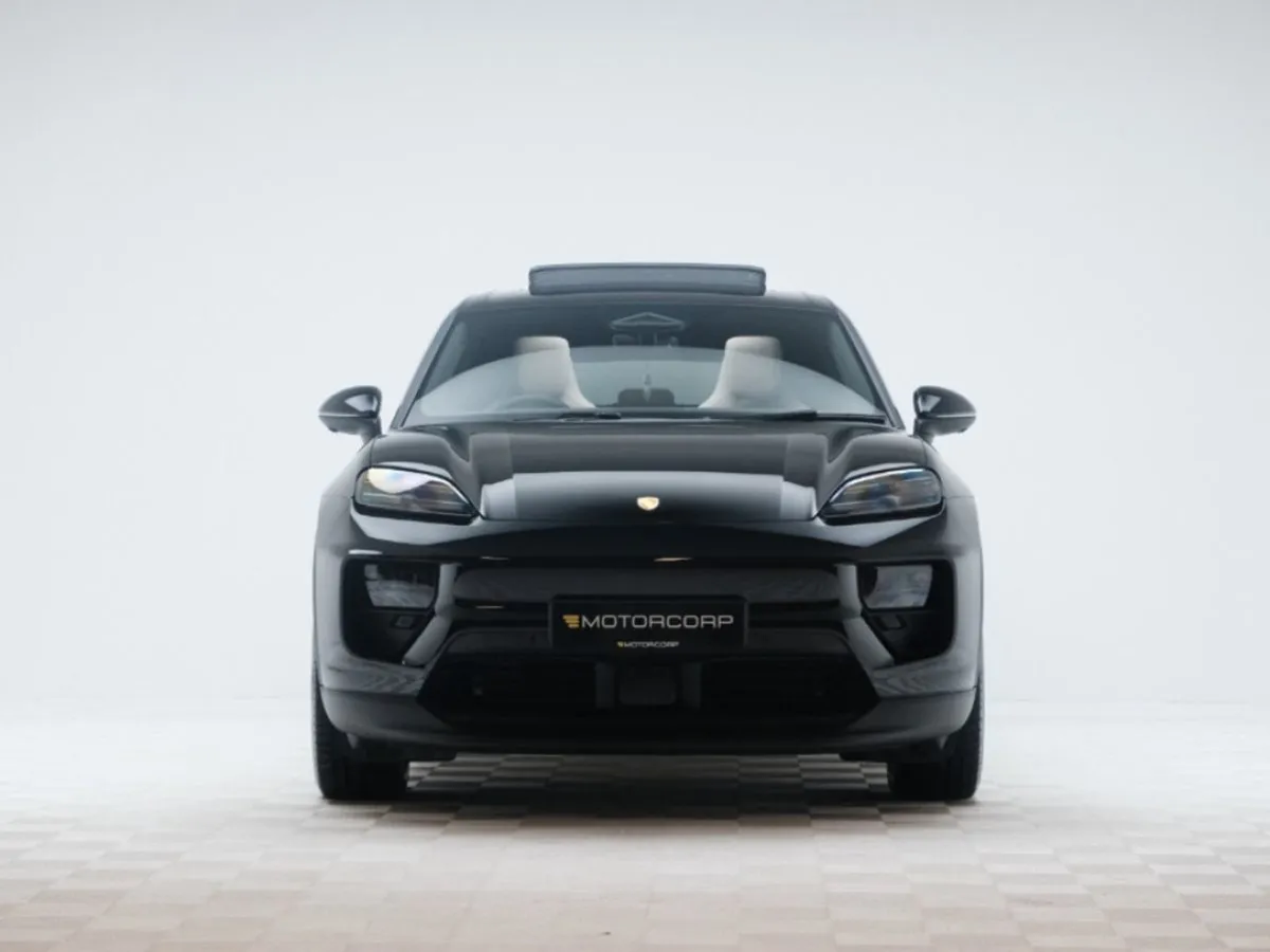 Porsche Macan 4  huge Spec - Image 2