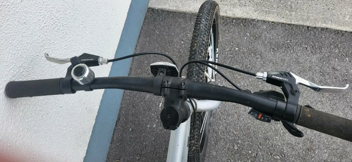 Kids 24 inch mountain bike - Image 2