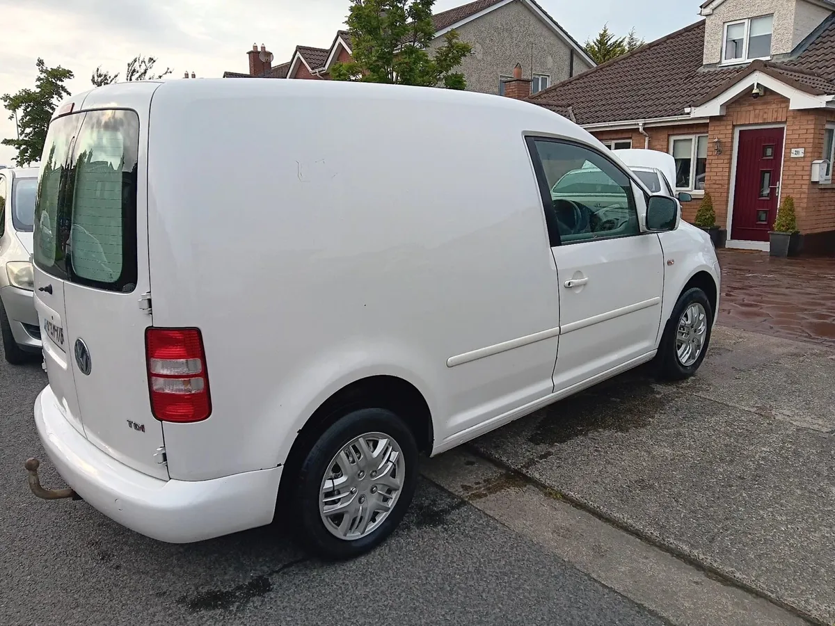 Volkswagen Caddy 2014 NEW CVRT - Image 3