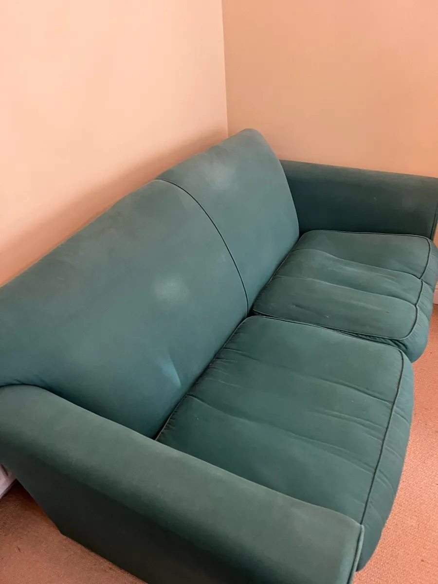 Free Sofa - Image 2