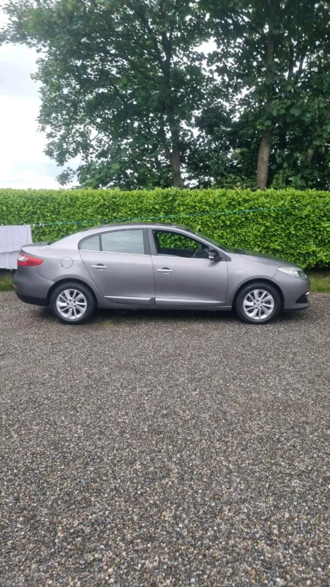 151 Renault Fluence Limited 1.5 Diesel Taxed - Image 2