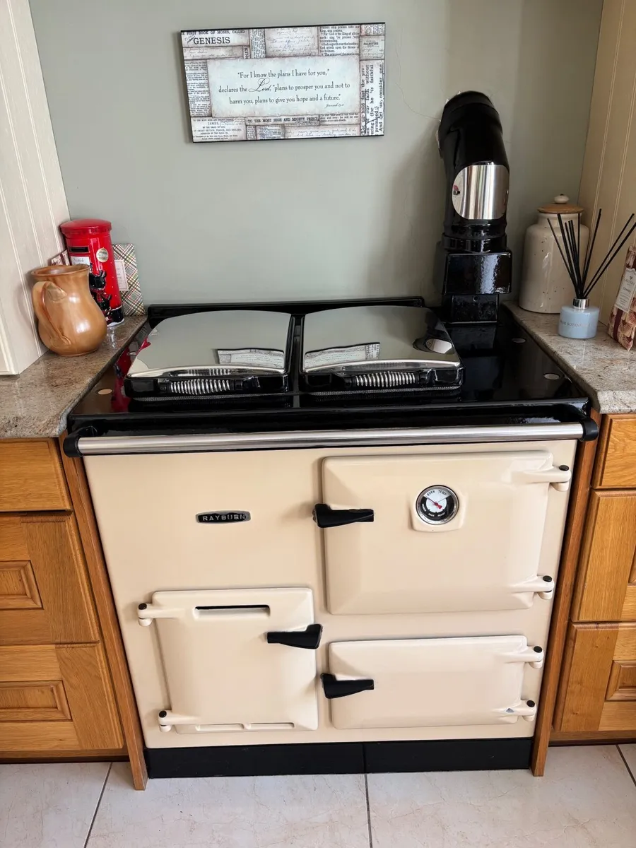 Rayburn Oil Cooker - Image 1