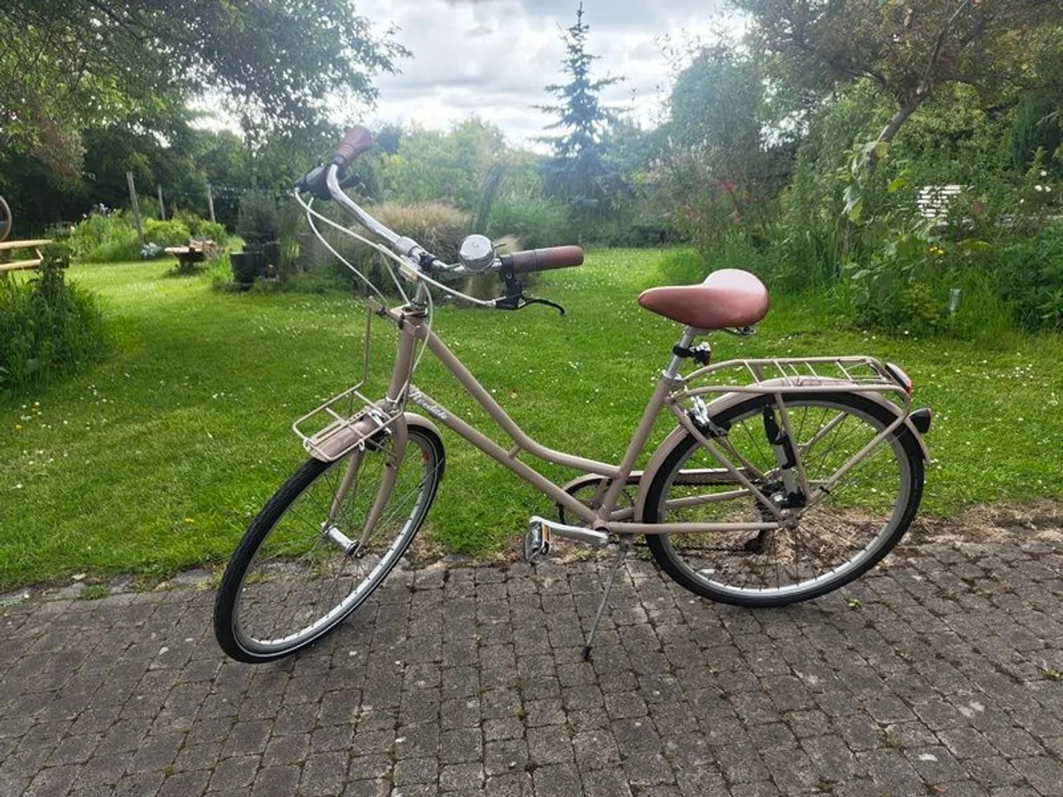 Ladies Bikes - Image 1