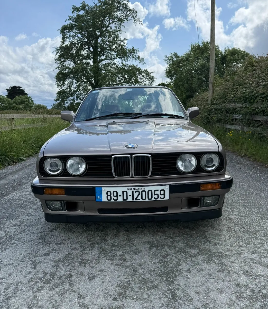 1989 BMW E30 320i - Image 2