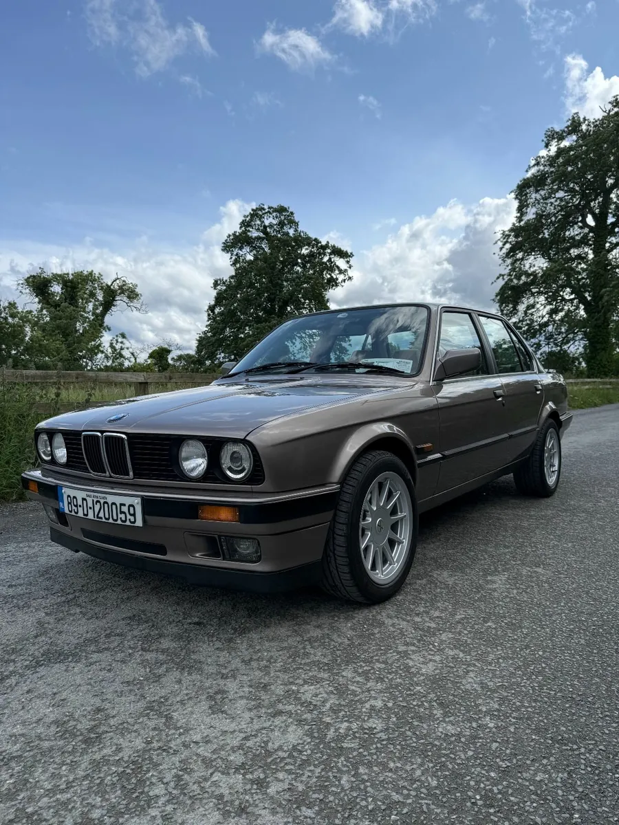 1989 BMW E30 320i - Image 3