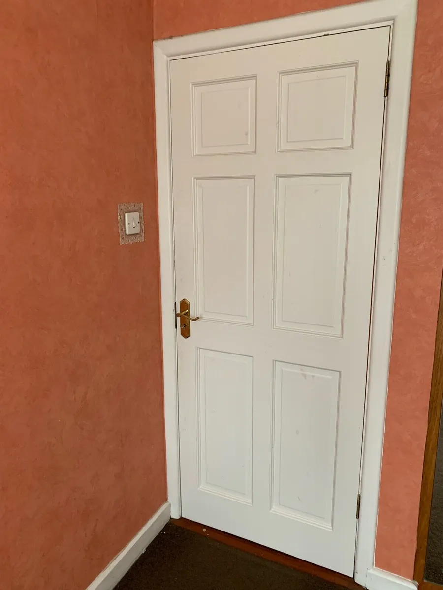 9 Pine Doors - Image 3
