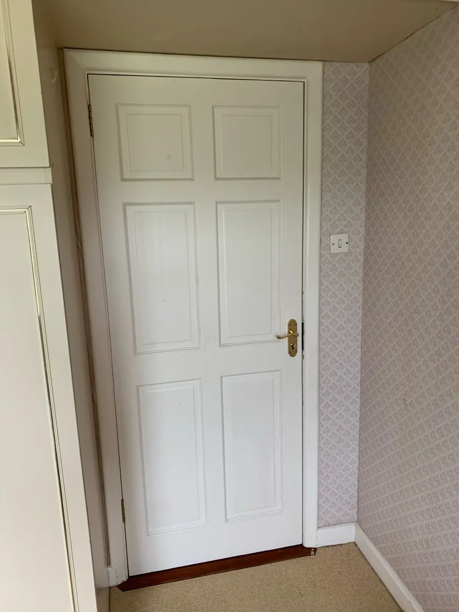 9 Pine Doors - Image 4