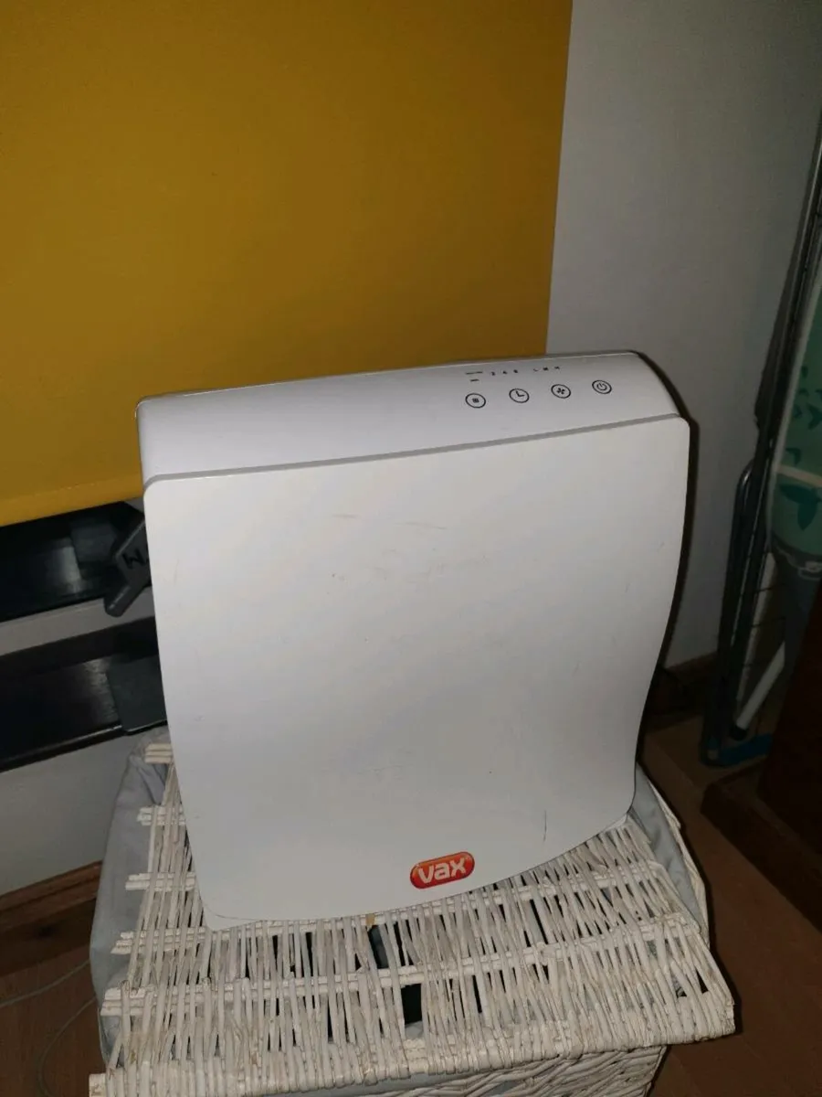 Vax - Image 1