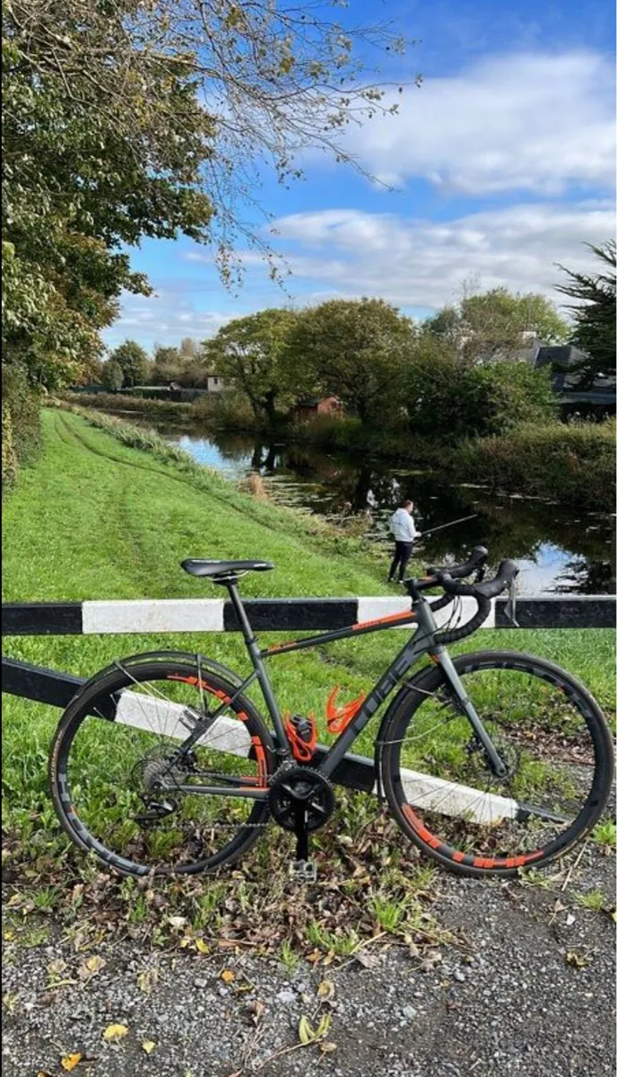 Road Bike - Image 3