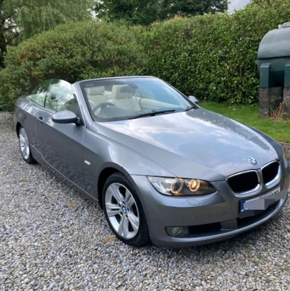 2007 BMW 320i Automatic Hard Top Convertible - Image 1
