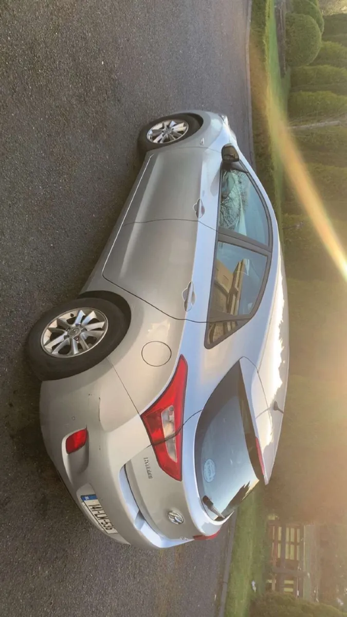 Hyundai i30 2014 - Image 2