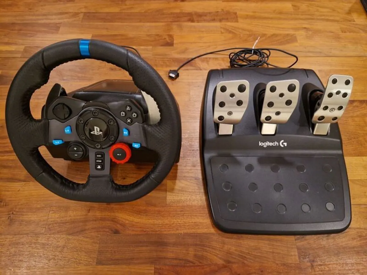 Logitech G29 Racing Wheel + Pedals - Image 1