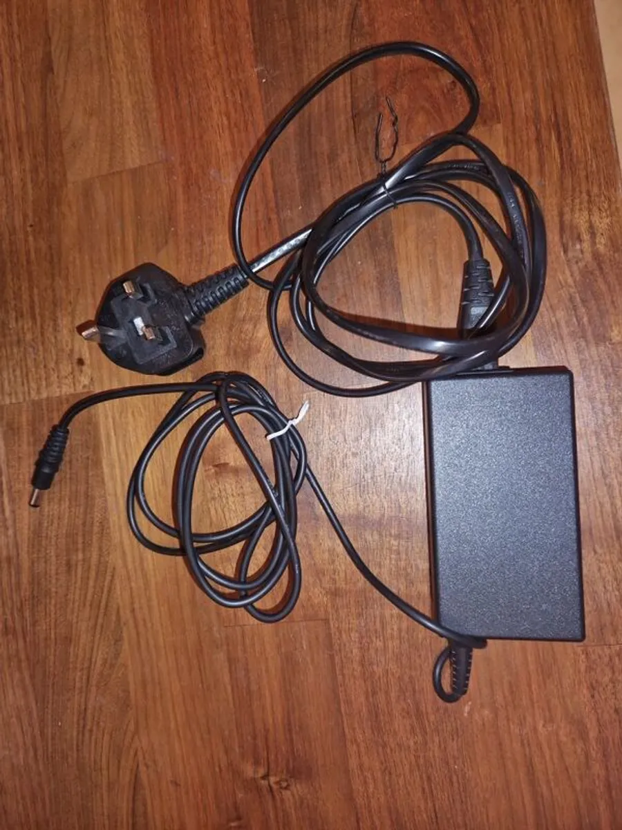Logitech G29 Racing Wheel + Pedals - Image 4