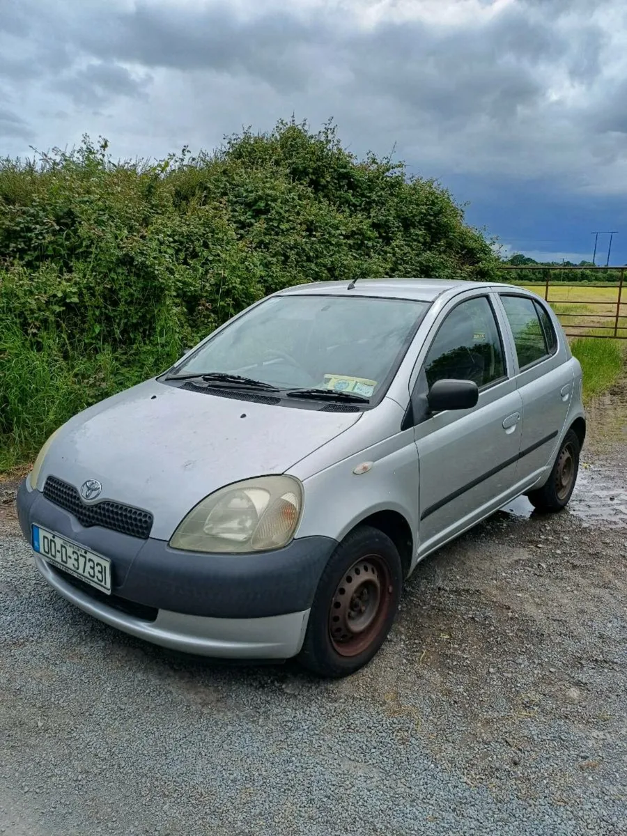 TOYOTA YARIS - Image 2